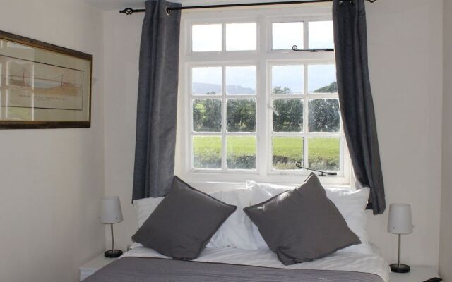The Chainbridge Inn