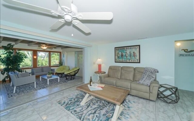 Beach N Lake - 3 Br Home
