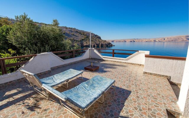 Amazing Home in Jablanac With Wifi and 2 Bedrooms