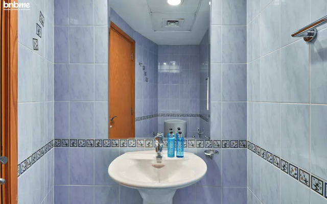 bnbme | Damac Waves Tower | 3 + Maids