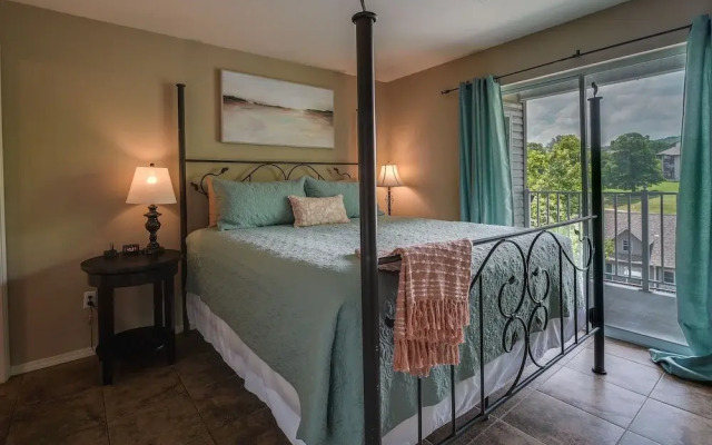 Centrally Located Branson Condo: Step-free Access