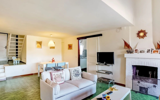 Inviting Apartment in Porto Santo Stefano near Sea Beach