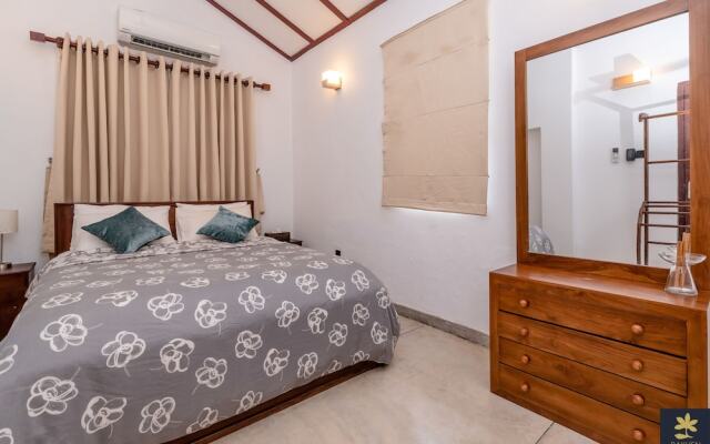 Rakuen Beach Villa