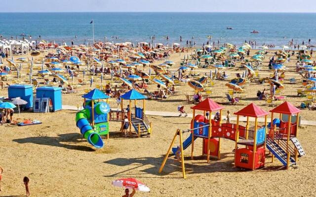 Villa With Garden and Beach Place