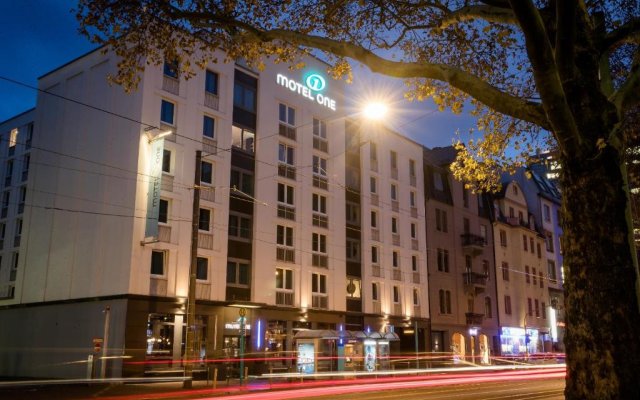 Motel One Frankfurt East Side