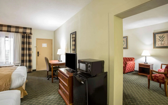 Clarion Inn & Suites Aiken South