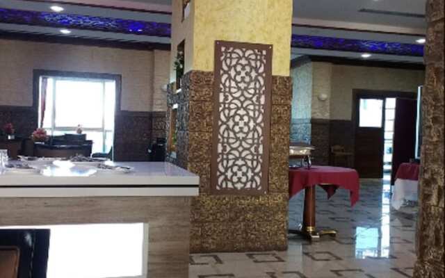 Al Mansour Palace