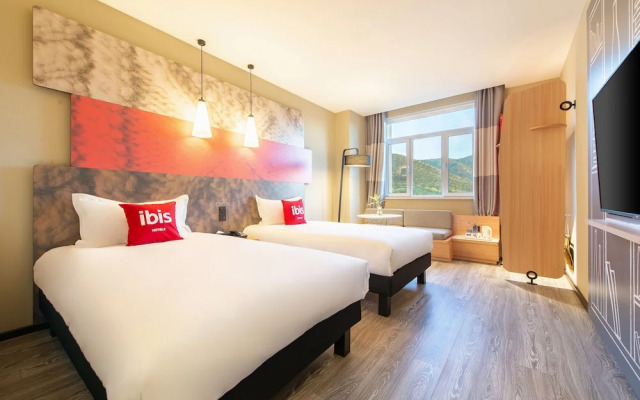 Hotel Ibis Dalian Yida Spring Field Hotel