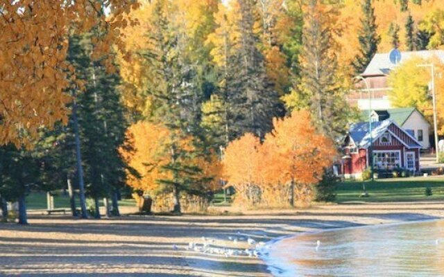 The Suites at Waskesiu