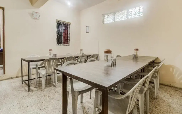 New Ushakal Lodging & Boarding by OYO Rooms