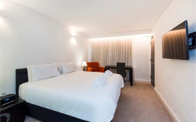 Contemporary Room, Roof Terrace, Stay in the City