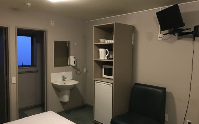 Manukau City Lodge