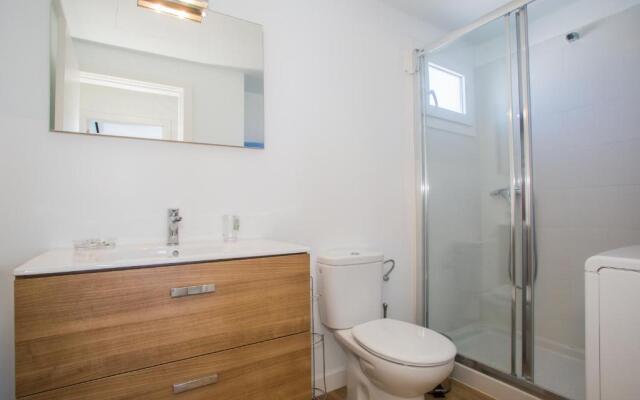 Flower Beach Suite 26