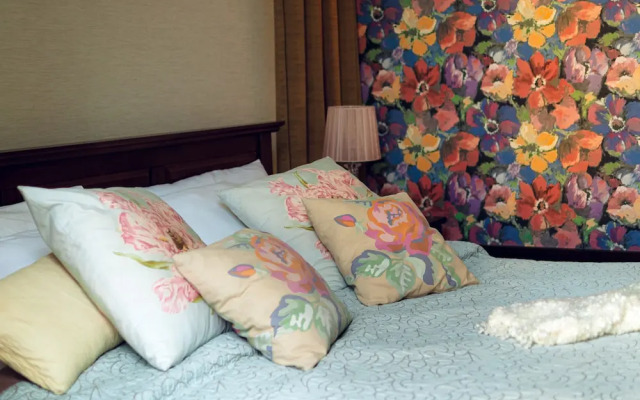 Nagawari Art Maldives BBQ Pattaya Villa