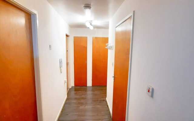 Entired Apartment Near Manchester City Centre, M15