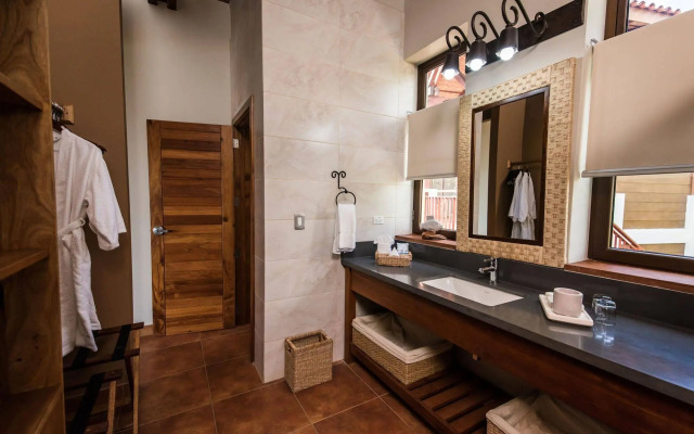 Pacaya Lodge & Spa