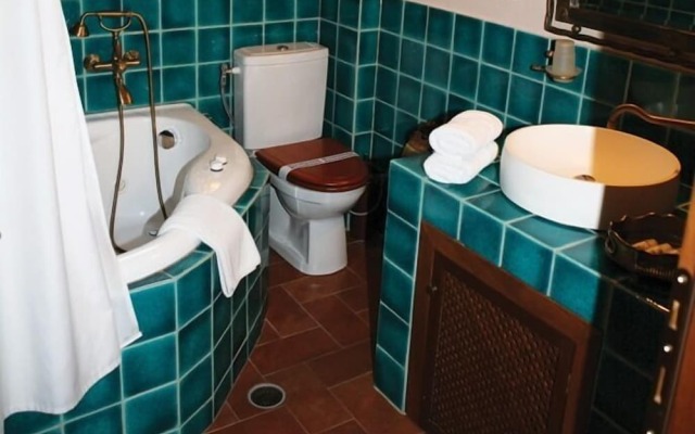 Roes Suites