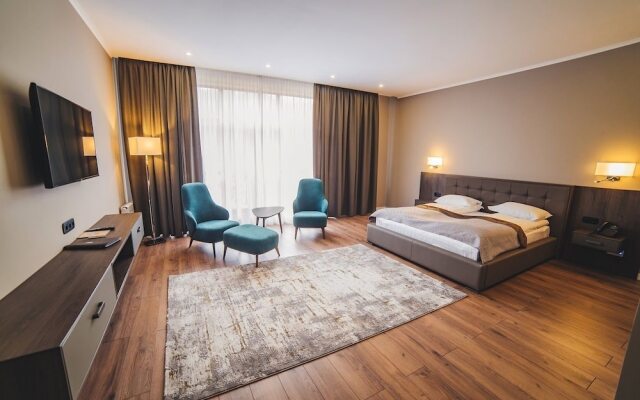 Hotel Irys by Derenivska Kupil