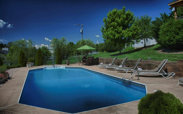 Steeles Tavern Manor