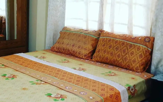 Queen's Comfort Inn