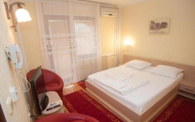 Hotel Extra Lion MD