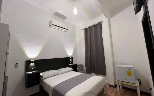 Hotel Perla Central Malecon
