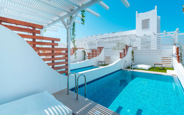 Aloe Hotel