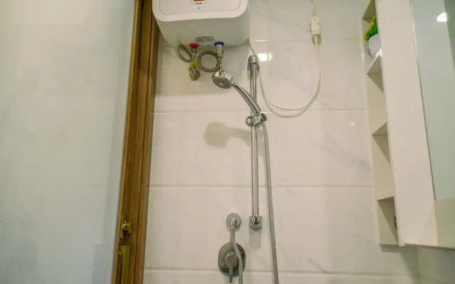 Fully Furnished with Modern Design Studio Sky House BSD Apartment