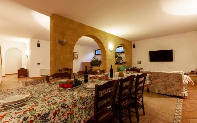 Villa piscina, campo calcetto, tennis, sauna m850