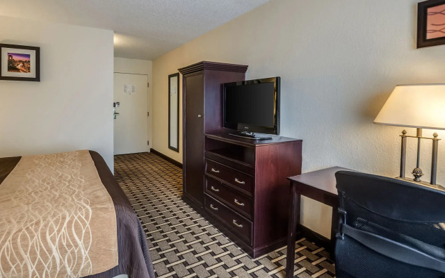 Comfort Inn & Suites