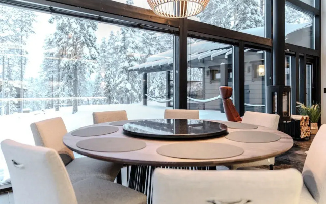 Villa Ailo - Quality Villa with Sauna & Jacuzzi