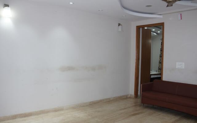 Maxfort Hospital Apartment