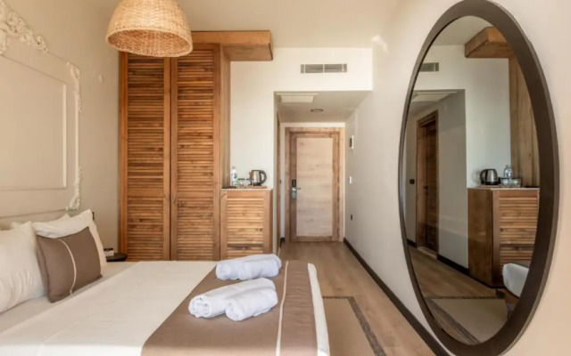 The Local House Ayasaranda