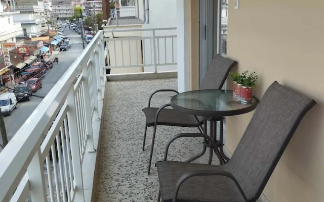 Zeusplace Spacious Apartment Private Parking