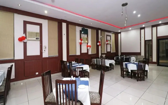 Hotel Grand Melrose by OYO Rooms