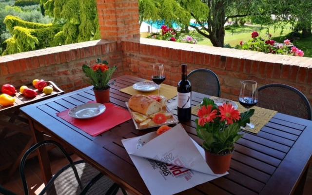 Mustard apt With Shared Pool