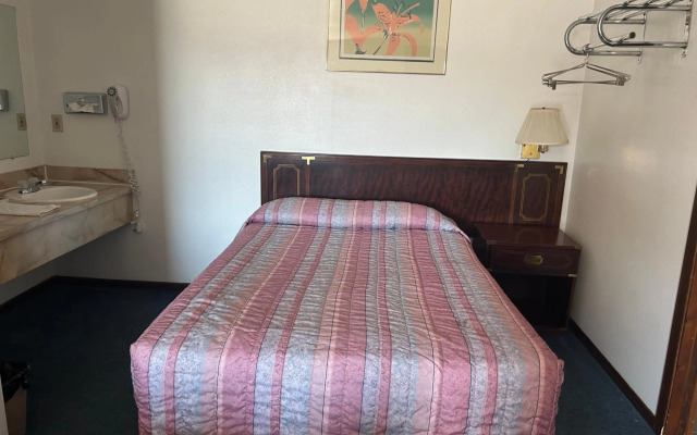 Oregon Trail Motel By Townhouse Ontario Or