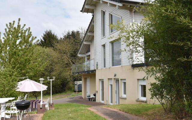 Quaint Holiday Home in Varsberg with Terrace