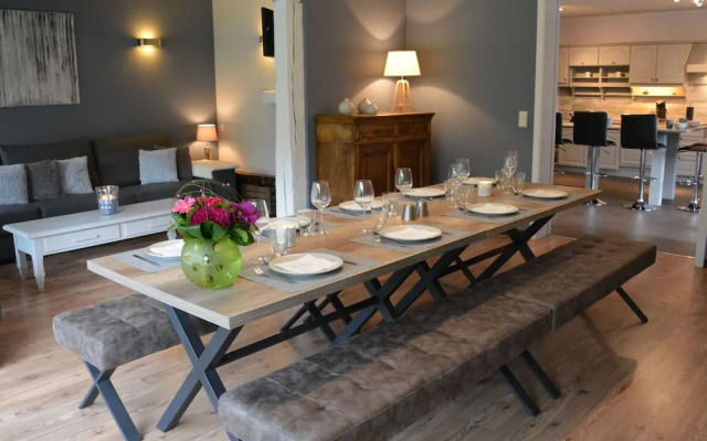 Luxurious Holiday Home in Hamoir With Terrace