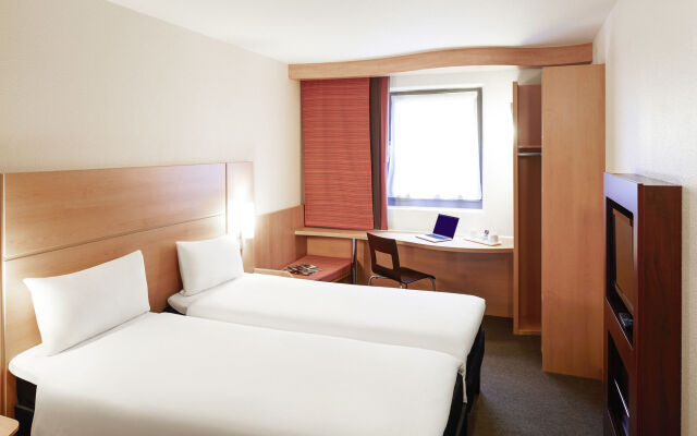 ibis Cardiff Gate - International Business Park