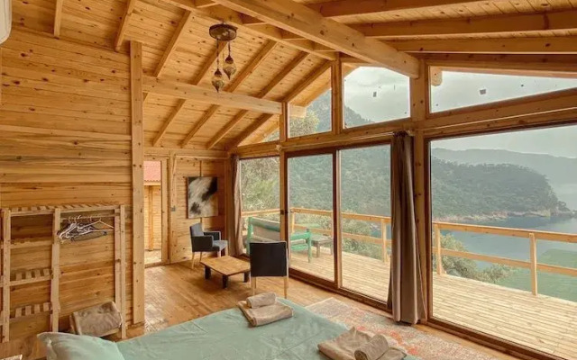 Shambala Lodge Hotel