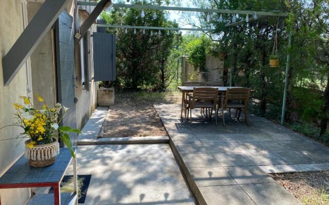 Studio grands chênes au pied du mont ventoux.