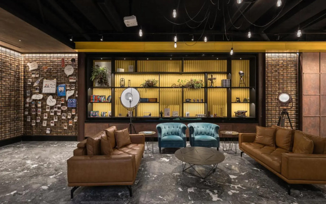 Oinn Hotel & Hostel Tainan