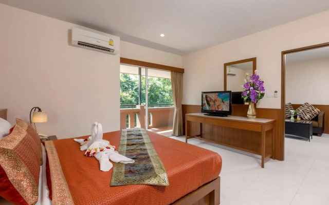Chaiyapruek Suites