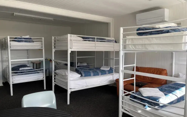Kookaburra Ski Lodge