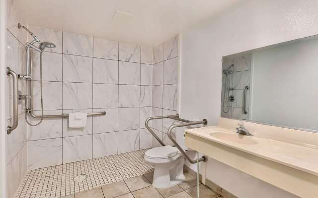 Motel 6 Falls Church, VA - Arlington Boulevard