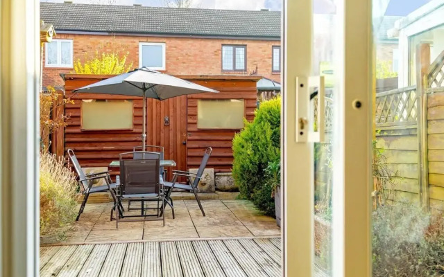 Cosy 2BR Home Near Milton Keynes Centre