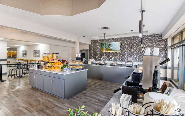 Ramada by Wyndham Sarasota Waterfront