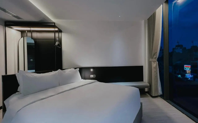 Tropical, Center District 1, HCMC