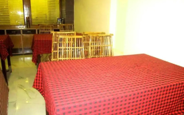 Hotel Devoy Inn